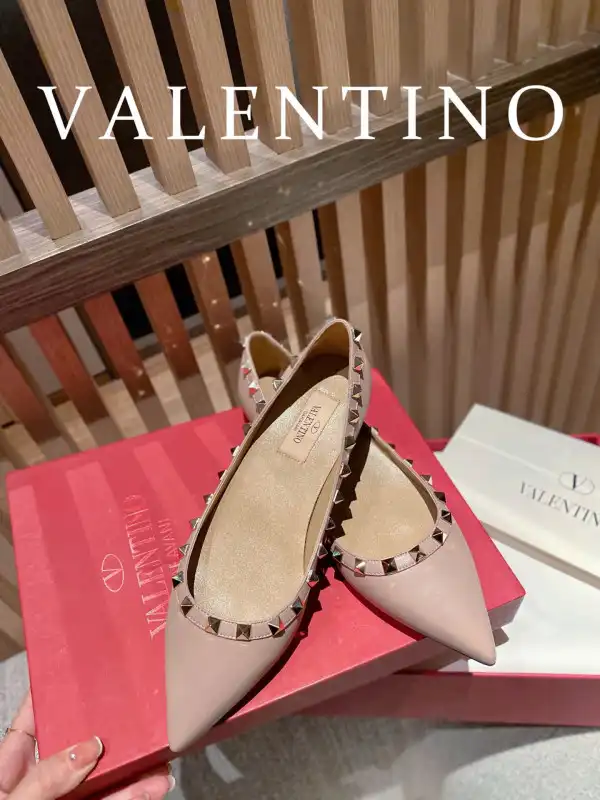 Firstbag Ru VALENTINO ROCKSTUD FLAT