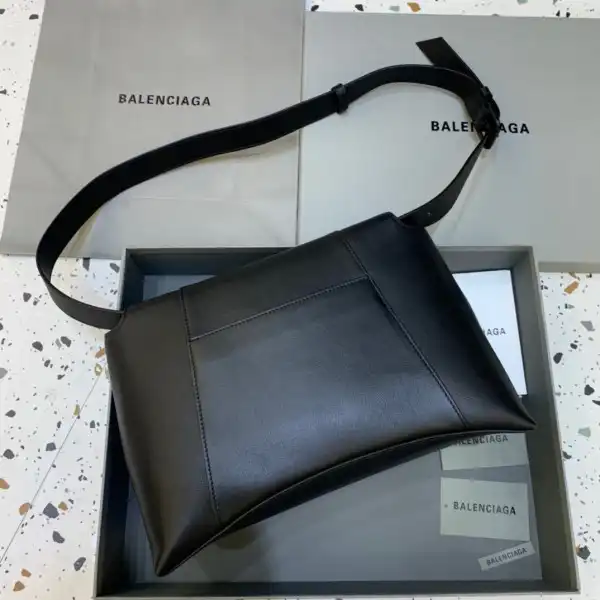 Bagsoffer yupoo BALENCIAGA DOWNTOWN MEDIUM SHOULDER BAG