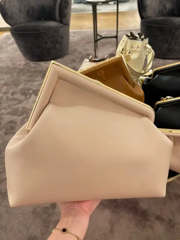 Yupoo bagsoffer FENDI FIRST