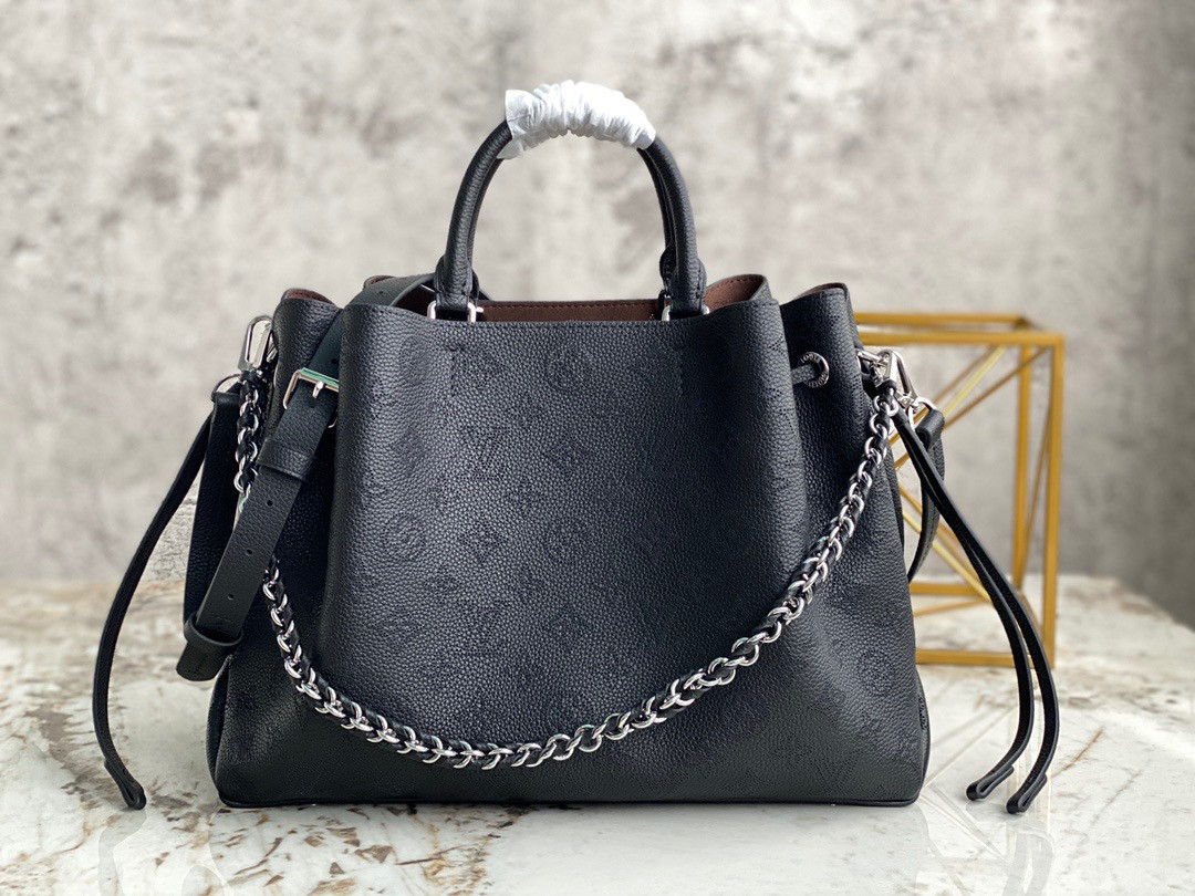 LOUIS VUITTON BELLA TOTE