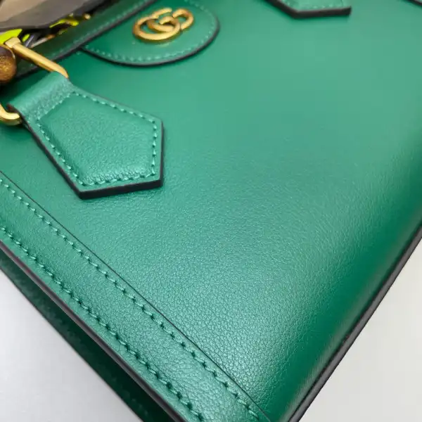 First Bag Ru Gucci Diana mini tote bag