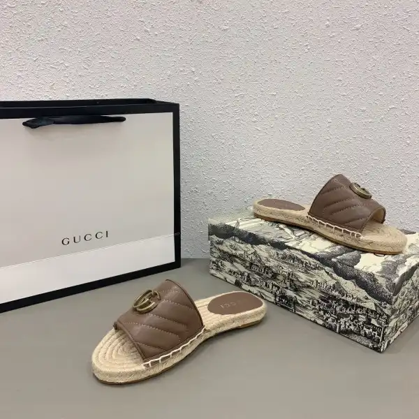 GUCCI Leather espadrille sandal