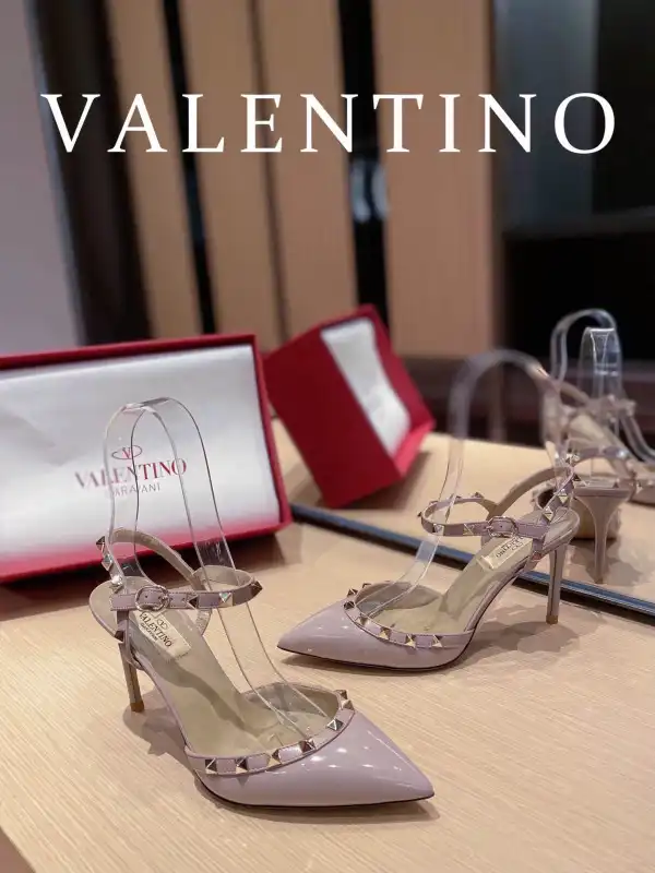 Yupoo bagsoffer VALENTINO ROCKSTUD SANDAL