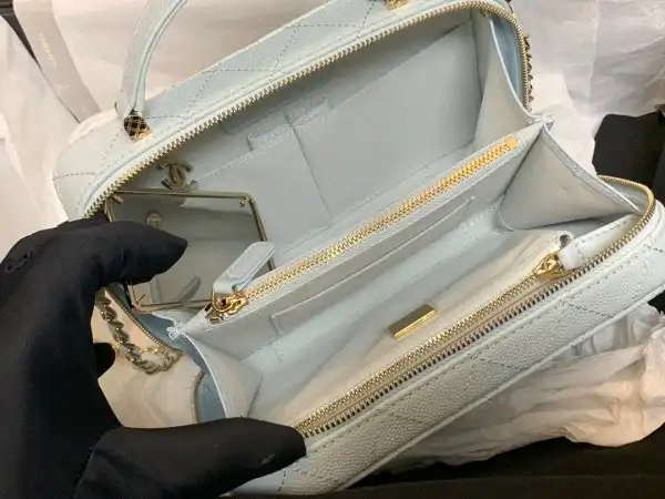 CHANEL VANITY CASE