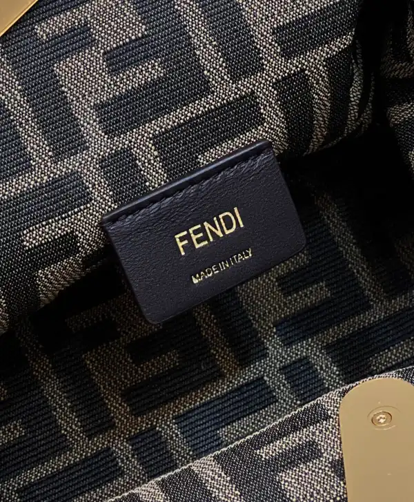 Frstbag ru FENDI FIRST-32.5-15-23.5cm