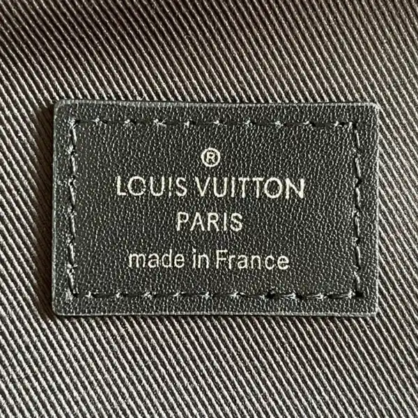 First bag ru LOUIS VUITTON CAMPUS BACKPACK