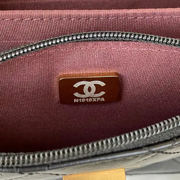 First bag ru CHANEL 2.55 CHANELUTCH WITH CHAIN