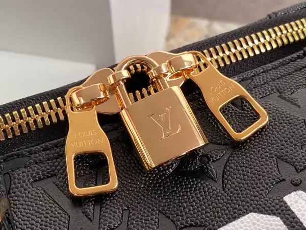 LOUIS VUITTON KEEPALL BANDOULIÈRE 50