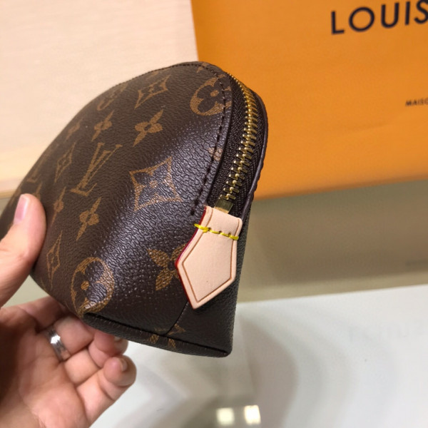 [FREE SHIPPING] LOUIS VUITTON COSMETIC POUCH