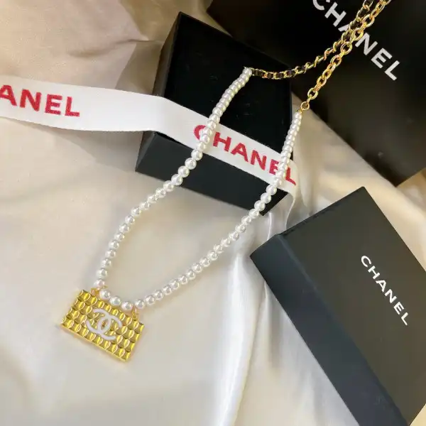 Bagsoffer CL NECKLACE