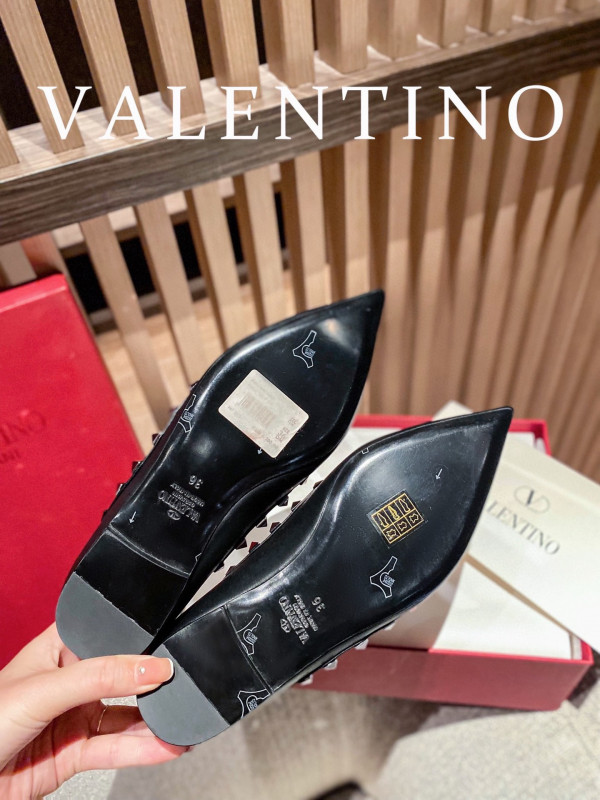 HOT SALE VALENTINO ROCKSTUD FLAT