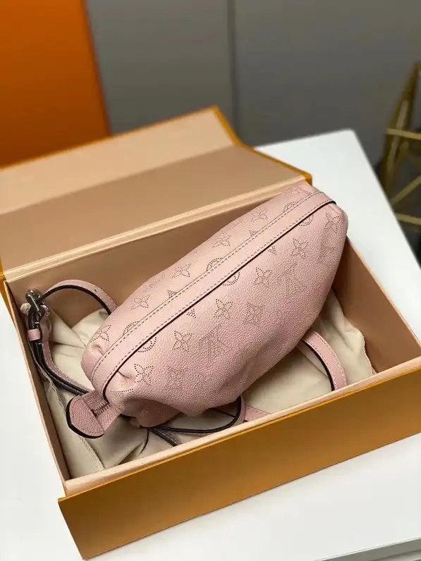 Aaa replica ru LOUIS VUITTON SCALA MINI POUCH