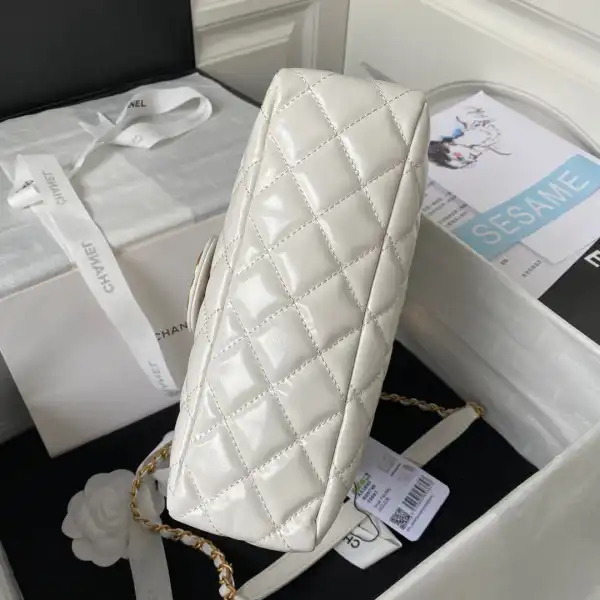 CHANEL HOBO HANDBAG