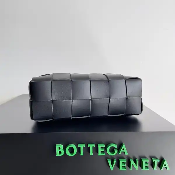 Yupoo bagsoffer BOTTEGA VENETA BRICK CASSETTE