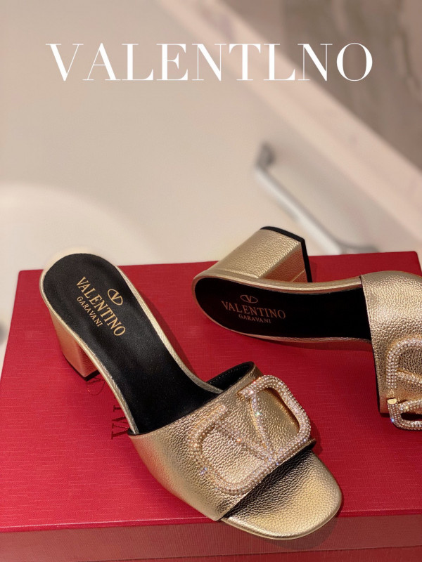 HOT SALE VALENTINO VLOGO SIGNATURE SLIDE SANDAL