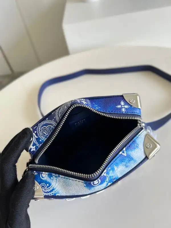 Frstbag ru LOUIS VUITTON MINI SOFT TRUNK