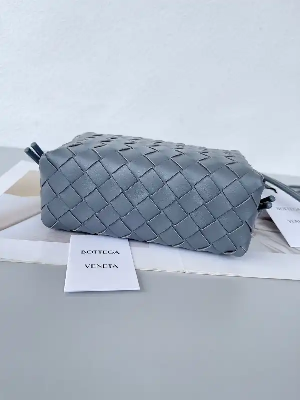 BOTTEGA VENETA Mini Loop Camera Bag