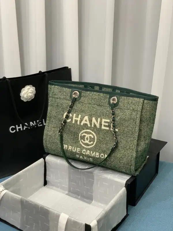 CHANEL SHOPPING BAG