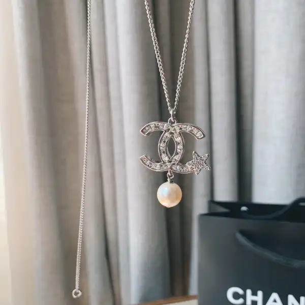 CHANEL NECKLACE