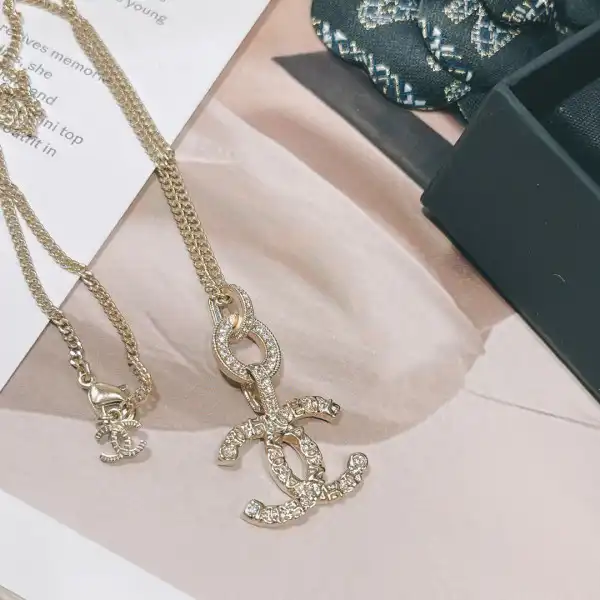 CHANEL NECKLACE