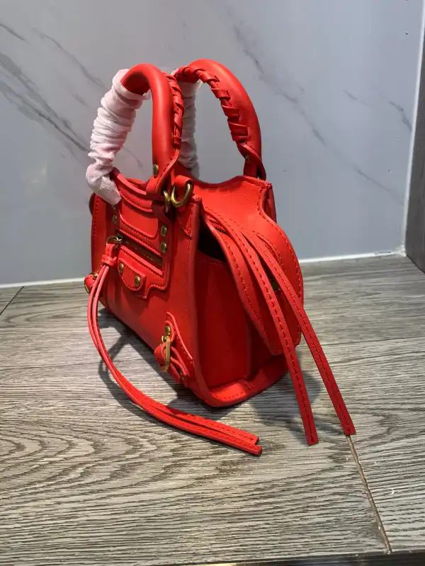 Frstbag ru BALENCIAGA NEO CHANELASSIC NANO TOP HANDLE BAG