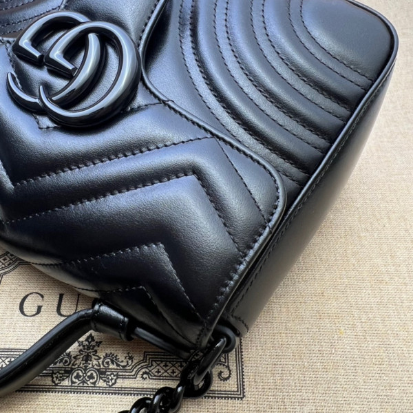 HOT SALE GUCCI GG Marmont mini top handle bag