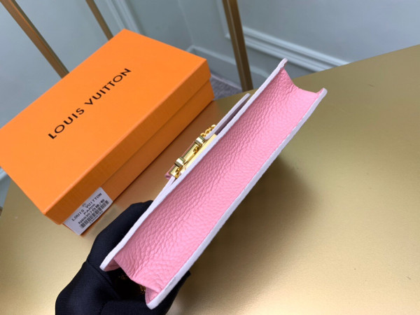 HOT SALE LOUIS VUITTON CROISETTE CHAIN WALLET