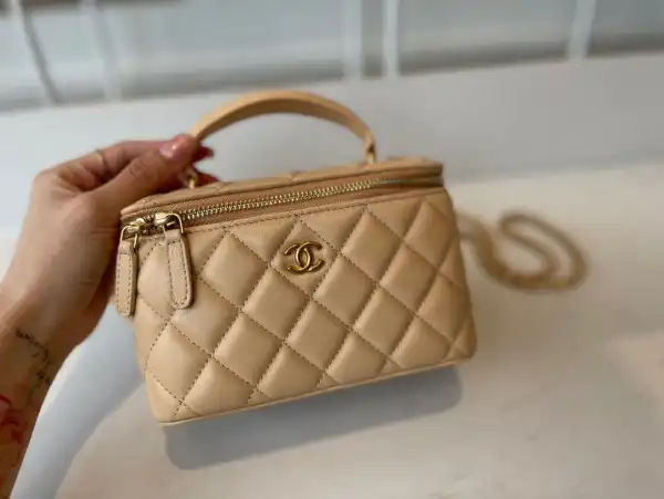 CHANEL VANITY CASE