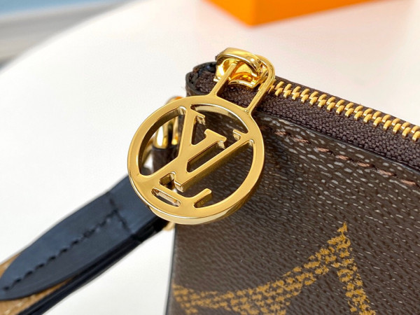 HOT SALE LOUIS VUITTON MONOGRAM POUCH