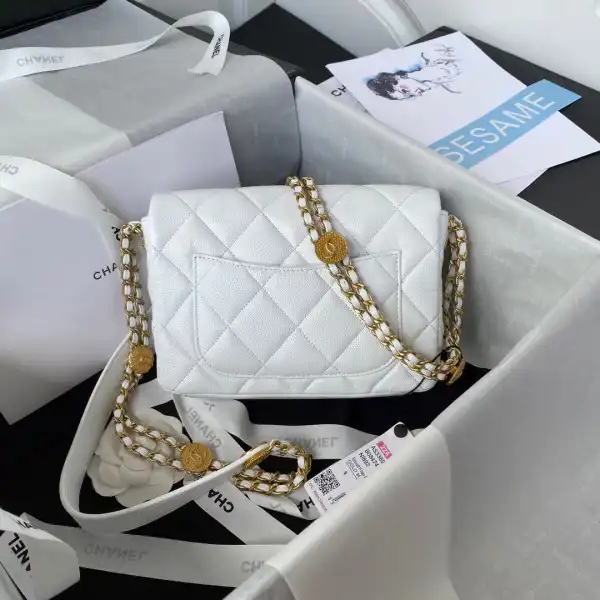 CHANEL SMALL FLAP BAG