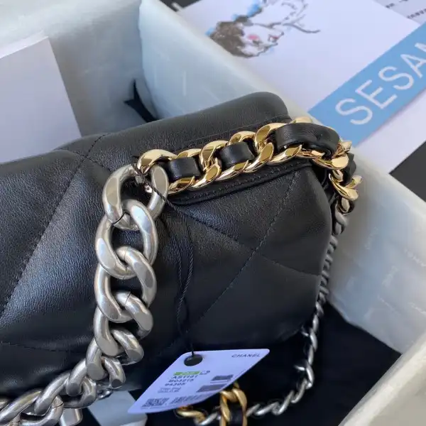 CHANEL 19 FLAP BAG