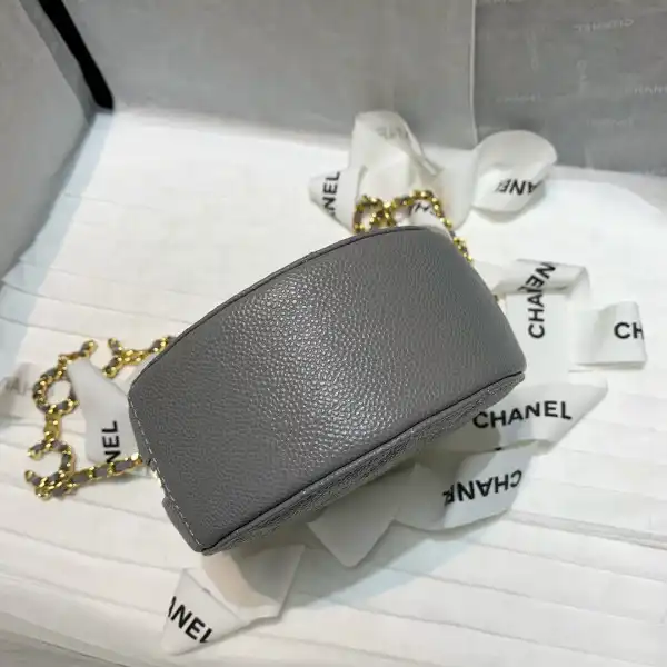 CHANEL ROUND BAG