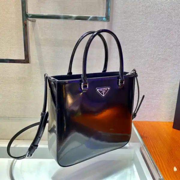 Bagsoffer PRADA LARGE brushed leather tote