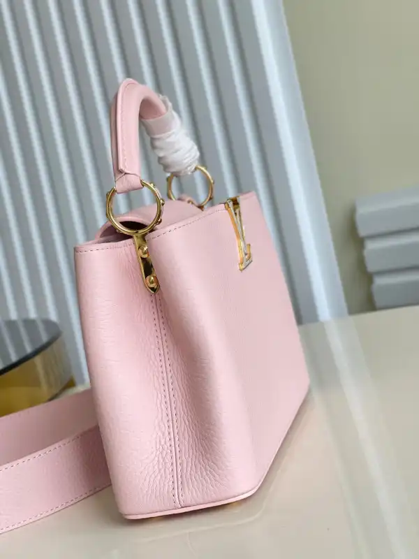 Firstbag Ru LOUIS VUITTON CAPUCINES BB