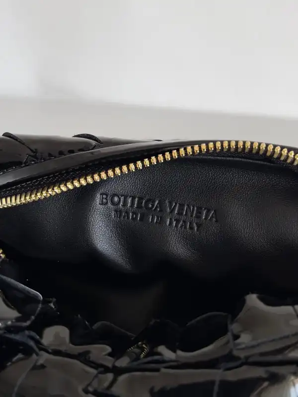 First bag ru BOTTEGA VENETA MINI JODIE