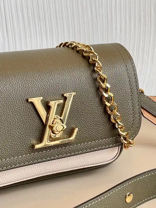 Yupoo bagsoffer LOUIS VUITTON LOCKME TENDER