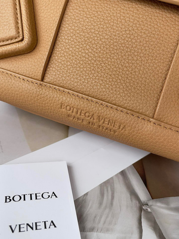 HOT SALE BOTTEGA VENETA ARCO