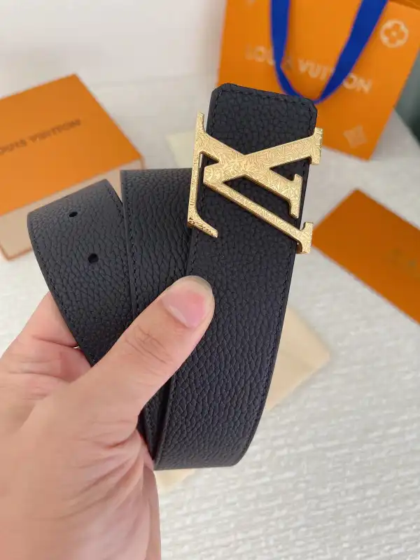 LOUIS VUITTON BELT