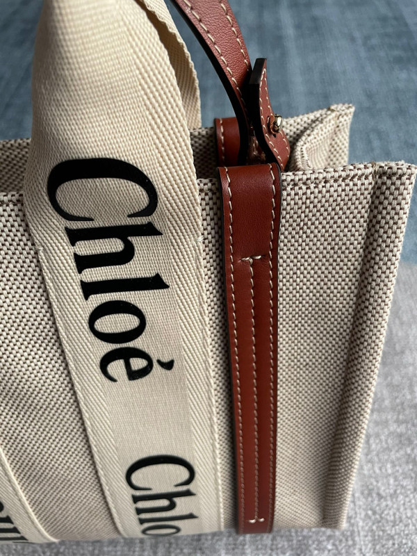 HOT SALE CHLOÉ SMALL WOODY TOTE BAG WITH STRAP