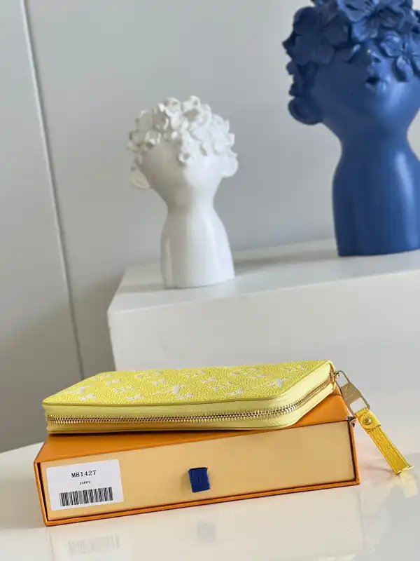 TO Louis Vuitton ZIPPY Wallet