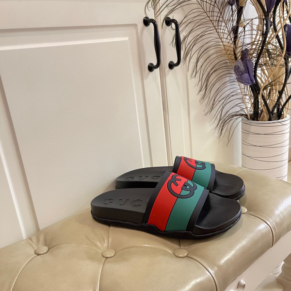 HOT SALE GUCCI Interlocking G slide sandal