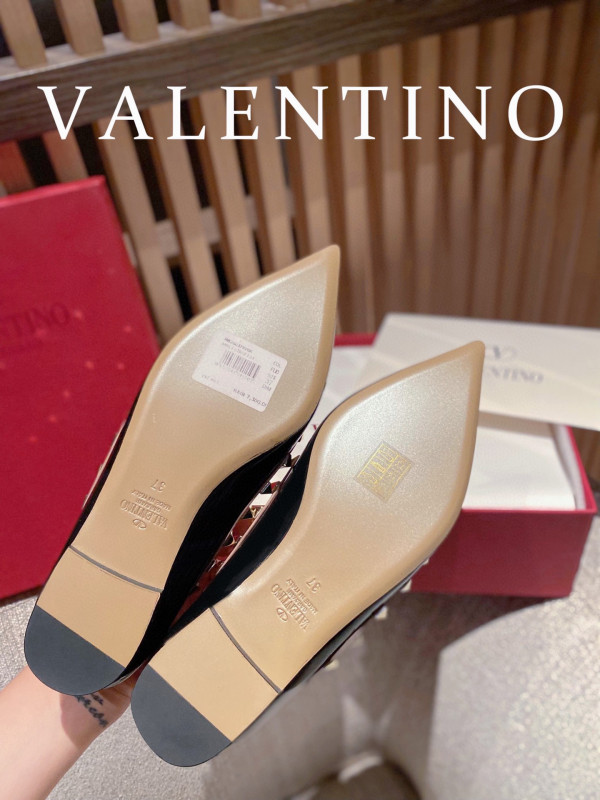 HOT SALE VALENTINO ROCKSTUD FLAT