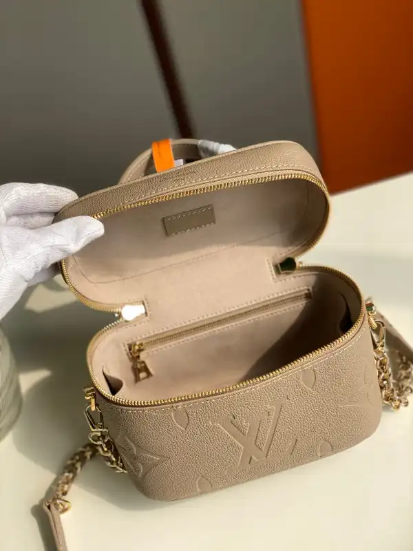 Affordable LOUIS VUITTON VANITY PM