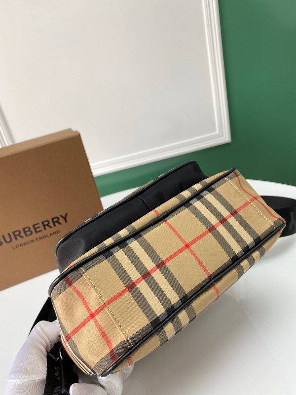 [FREE SHIPPING] BURBERRY Vintage Check and Leather Crossbody Bag