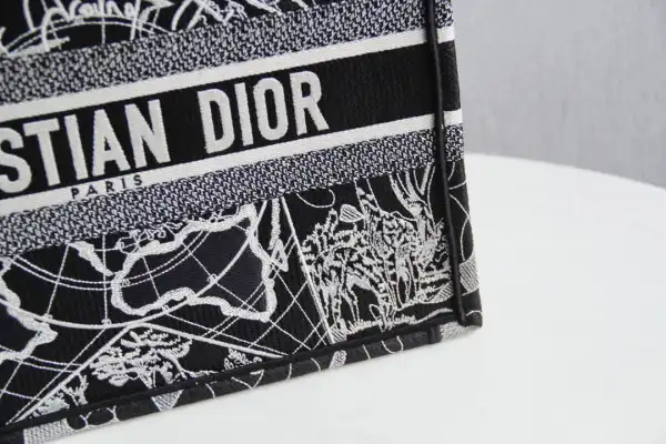 MEDIUM DIRO BOOK TOTE-36*18*28CM