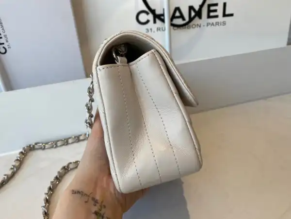 CHANEL FLAP BAG LAMBSKIN 20CM