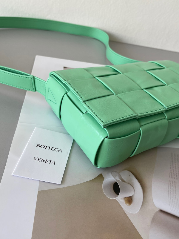 HOT SALE BOTTEGA VENETA CASSETTE