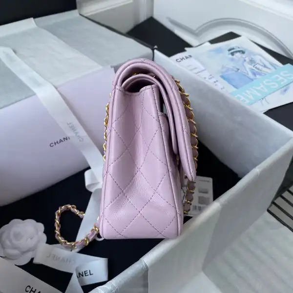 CHANEL FLAP BAG-15.5-25.5-6.5cm