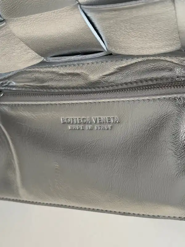 BOTTEGA VENETA CASSETTE