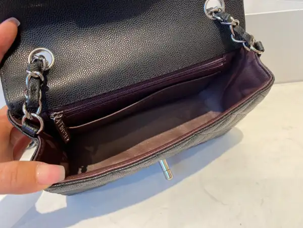 CHANEL FLAP BAG 20CM